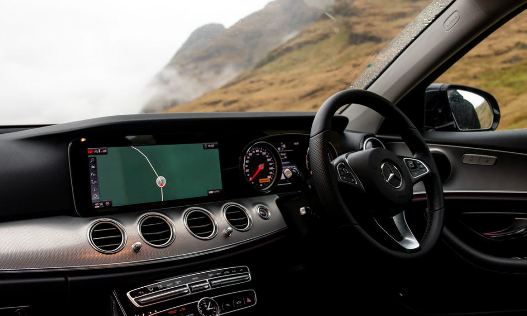 Comment savoir si on a un traceur GPS dans sa voiture ?